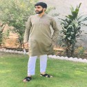  Majid Maqsood 