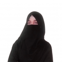  Amna Amir 
